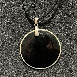 Chic Black and Silver Circle Pendant Necklace
